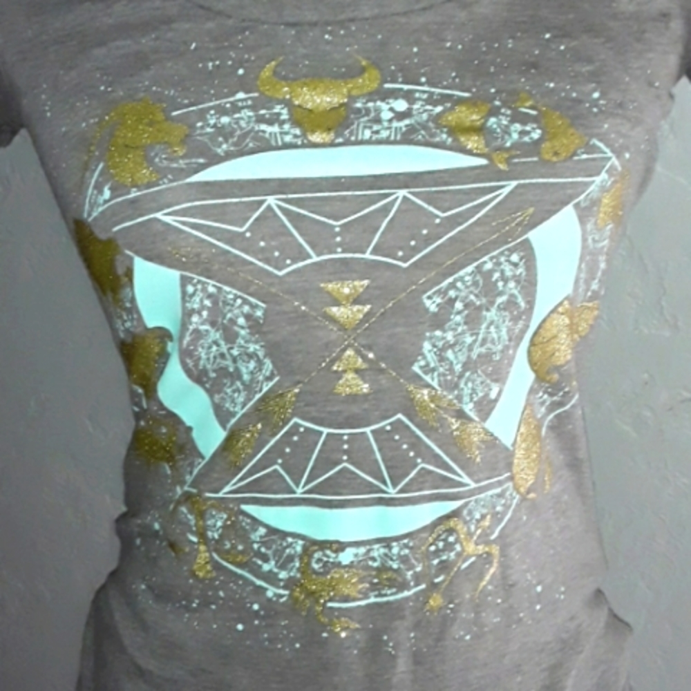 Fifth♡Sun Tee - Picture 2 of 5